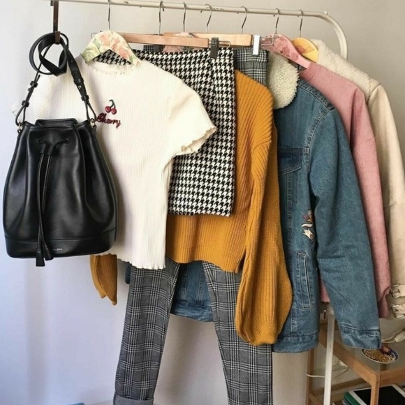 RESTOCKED! 4.9 ⭐️ 3 pc Dresses Mystery Box!! - Picture 11 of 14